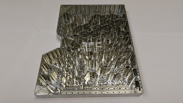 大型龍門銑加工技術突破，推動制造業邁向高質量發展